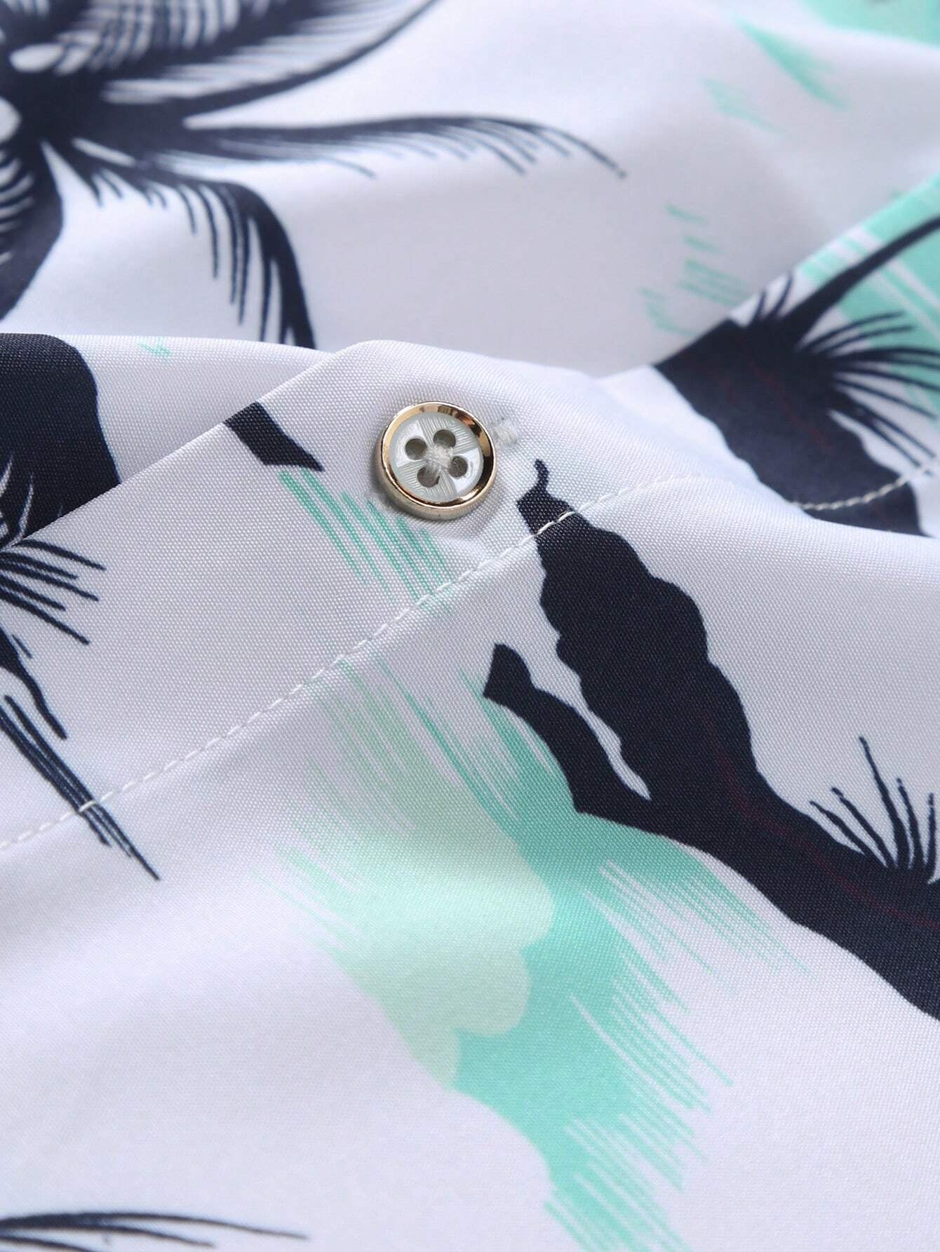 Manfinity RSRT Men Summer Holiday Style Casual Short Sleeve Shirt Palm Tree Print Baggy Button up Graphic Colorful Vacation Shirt